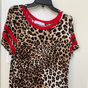 Leopard print tee shirt